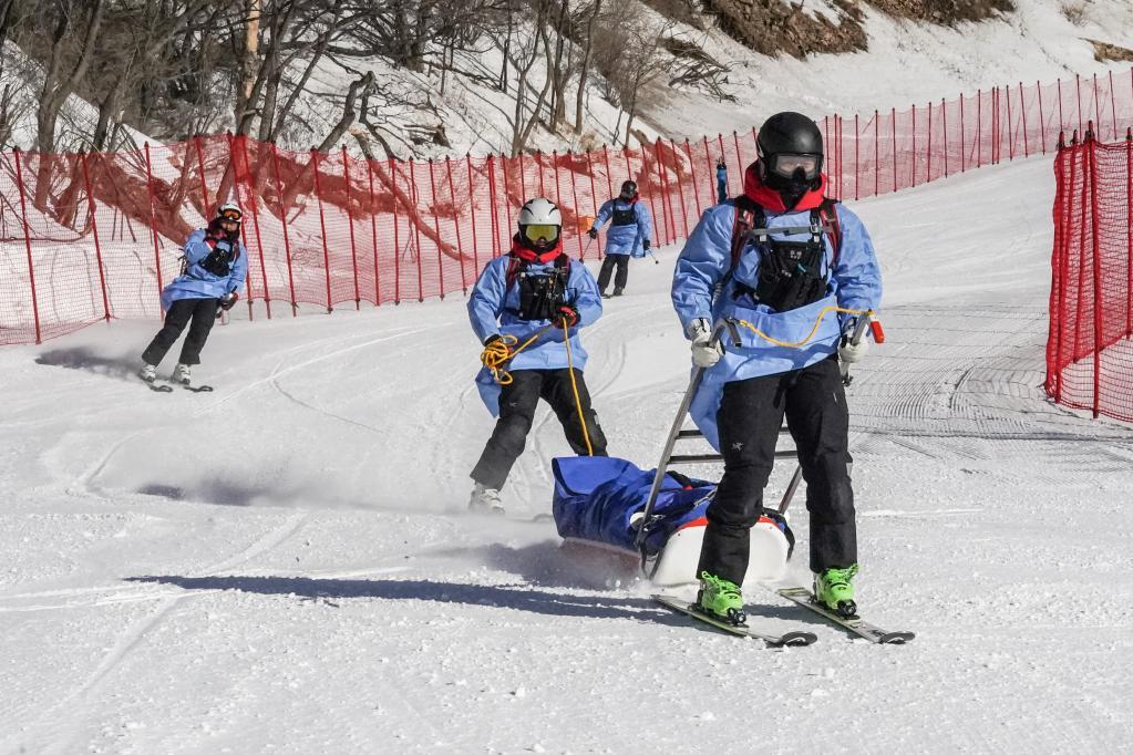 守护雪上竞技生命线，要练就哪些技能？