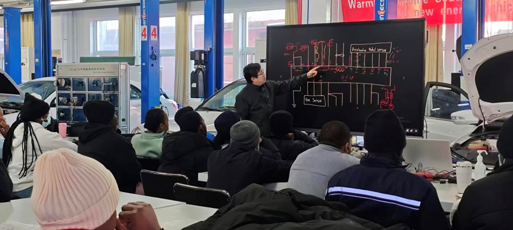 北京高校助力推进教育科技人才一体发展特别报道|北京工业职业技术学院③:山海不为远 技通万里途 北京高校助力推进教育科技人才一体发展特别报道|北京工业职业技术学院③:山海不为远 技通万里途