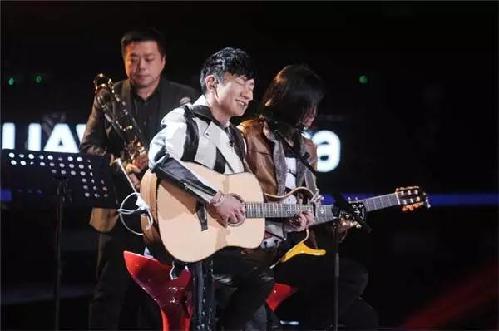 【网络文艺日报】Papi酱“被分手”；中文在线2.5亿投资A站