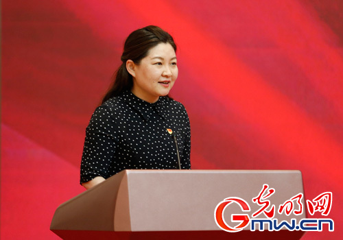 吉林省委网信办主任，吉林省互联网业联合会党委书记、会长崔萍发言