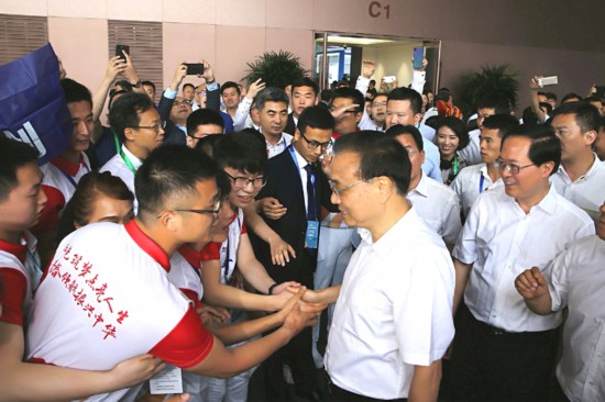 李克强出席全国大众创业万众创新活动周