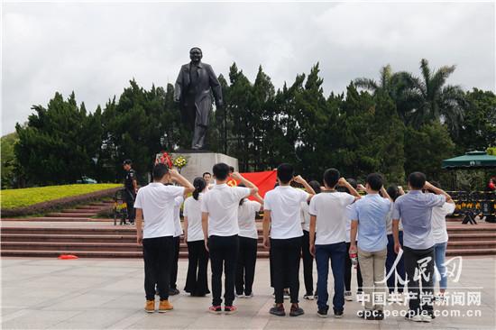 深圳：因改革开放而生 40年变革树旗帜