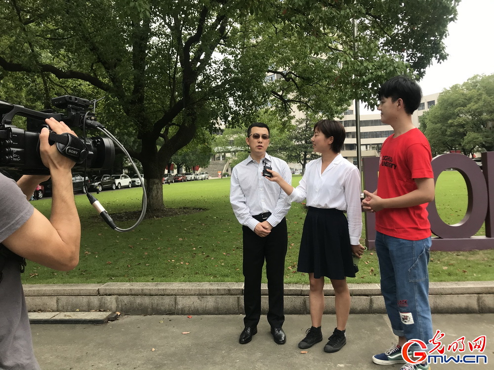 【2020高校招生服务光明大直播】东华大学直播花絮