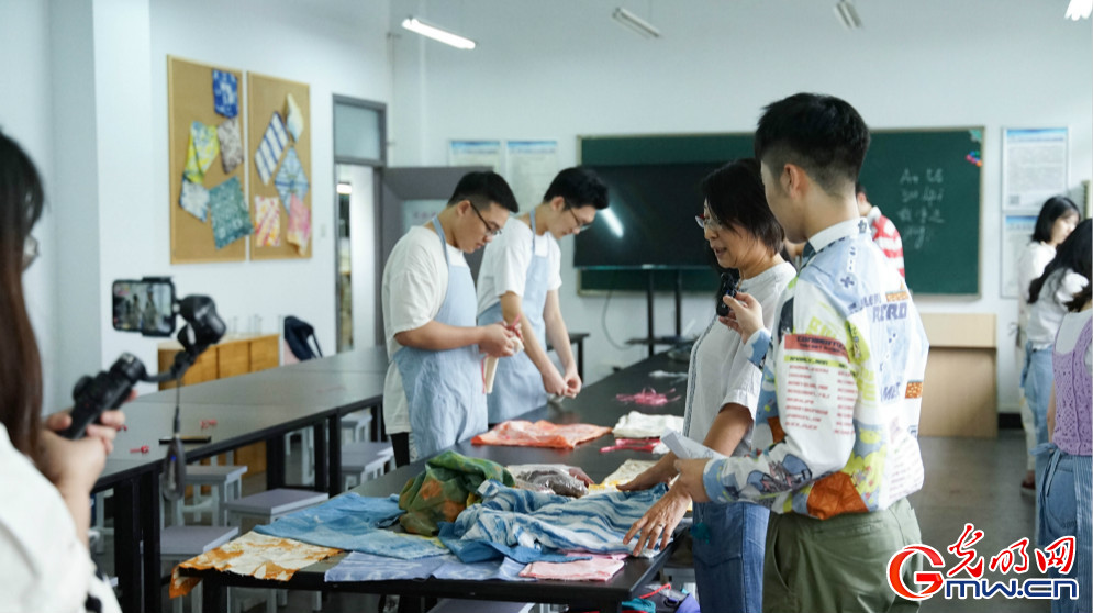 【2020高校招生服务光明大直播】浙江农林大学直播花絮