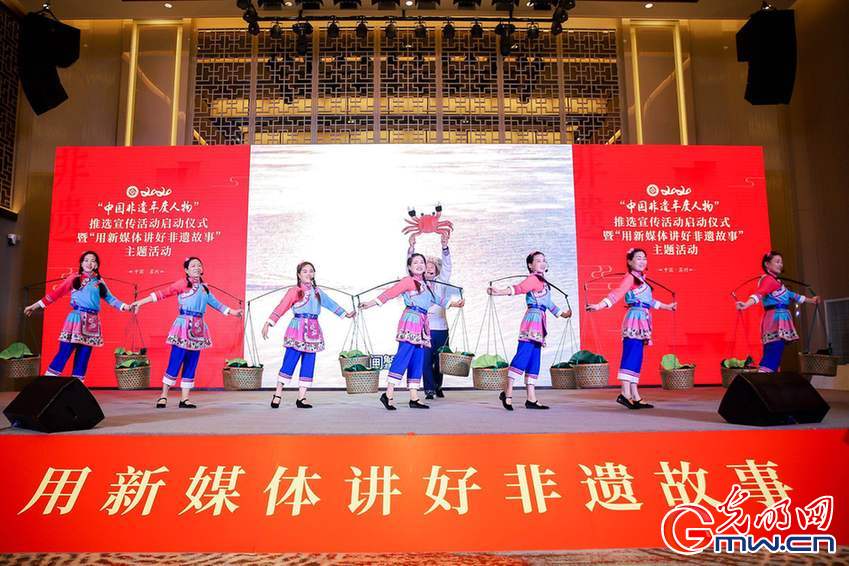 《卖蟹谣》传递“阳澄好秋光 渔家卖蟹忙”景象