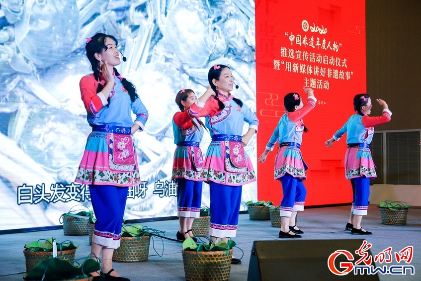 《卖蟹谣》传递“阳澄好秋光 渔家卖蟹忙”景象