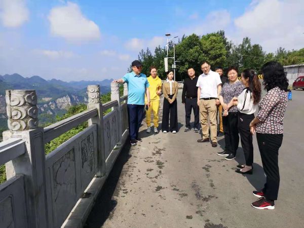 民建北京市委赴黔西帮扶调研