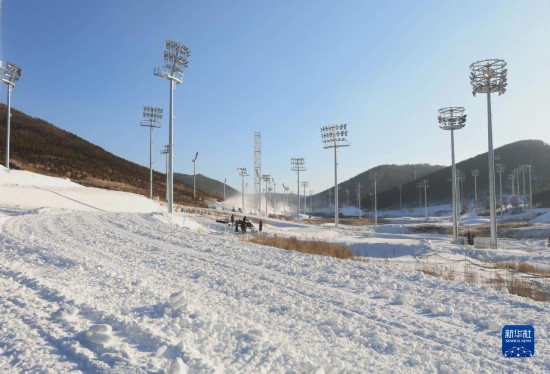 张家口赛区国家冬季两项中心雪道塑型待检