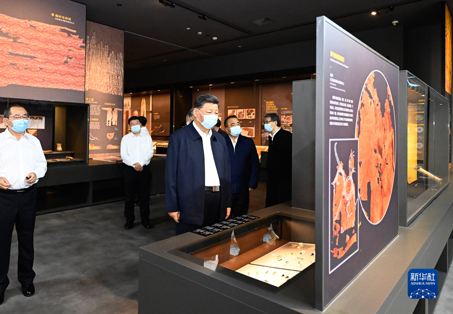 习近平在新疆考察时强调 完整准确贯彻新时代党的治疆方略 建设团结和谐繁荣富裕文明进步安居乐业生态良好的美好新疆