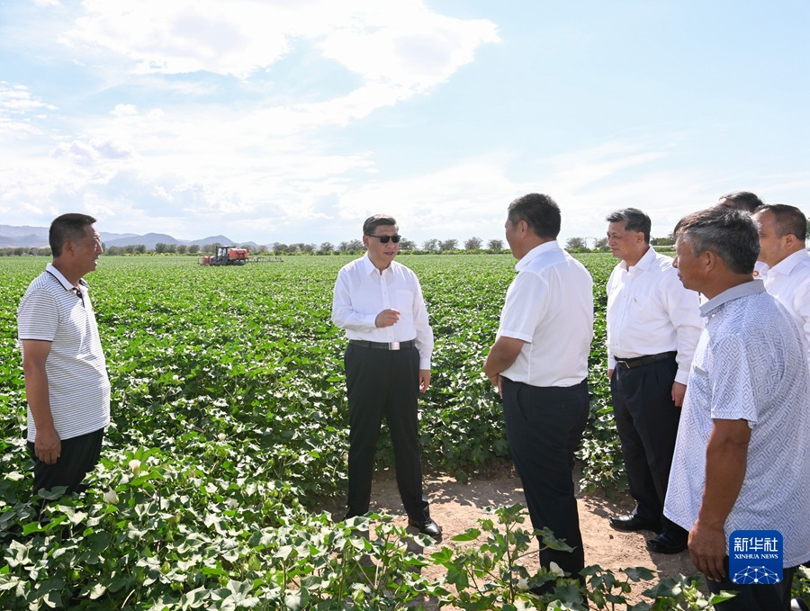 习近平在新疆考察时强调 完整准确贯彻新时代党的治疆方略 建设团结和谐繁荣富裕文明进步安居乐业生态良好的美好新疆