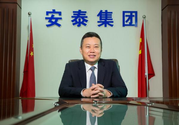 2022'光彩之星人物|李猛：守创业初心，与乡亲同心