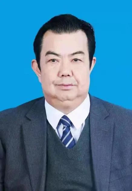 齐家文化出土的铜镜，照见了4000年前的古人