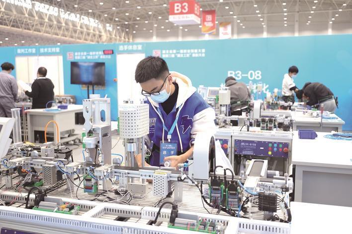 湖北142名选手出征第二届全国技能大赛