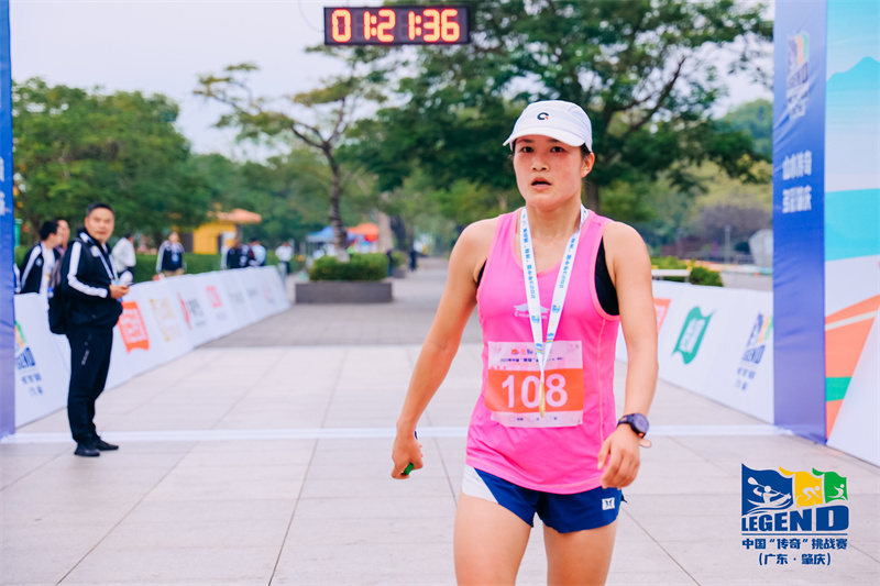 敢挑战来肇庆!贵州选手挑战自我夺女子组总冠军 敢挑战来肇庆!贵州选手挑战自我夺女子组总冠军