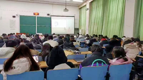 北京服装学院举办“真理的力量—跨时空、跨学科的对话”大思政课