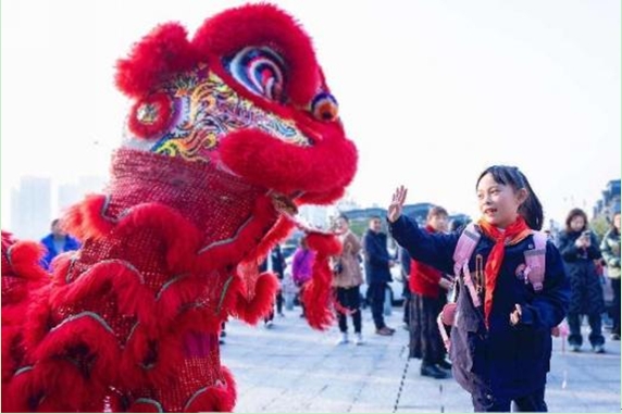 重庆中小学开学了！来看开学典礼上的“龙年第一课”