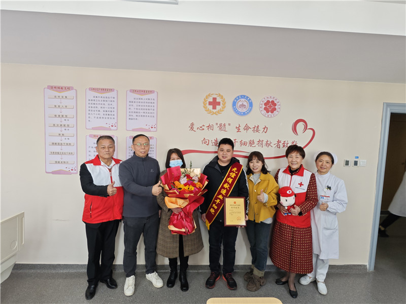 从受捐到捐献,他将大爱延续 从受捐到捐献,他将大爱延续