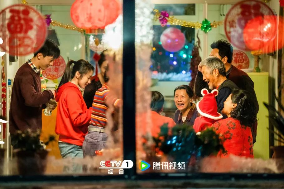 北京大视听·荣耀时刻|“五个一工程”获奖作品《父辈的荣耀》:现实主义年代剧书写平民史诗