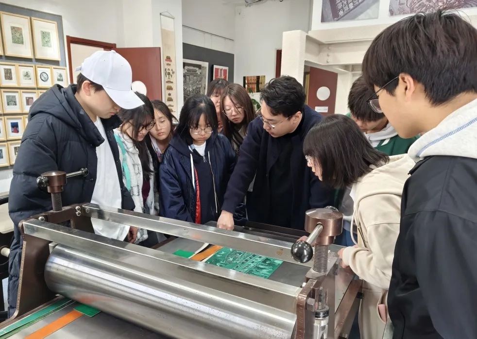 火爆校园开放日 北印高招零距离