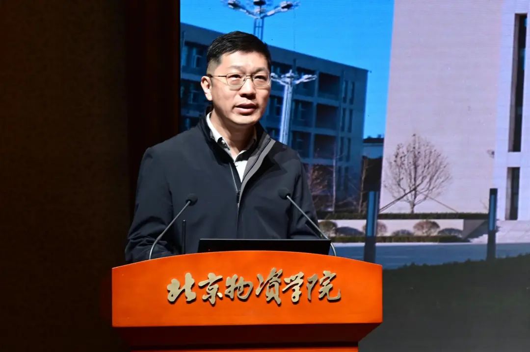 北京市属高校人工智能通识课虚拟教研室第三次教学研讨会在北京物资学院成功举办