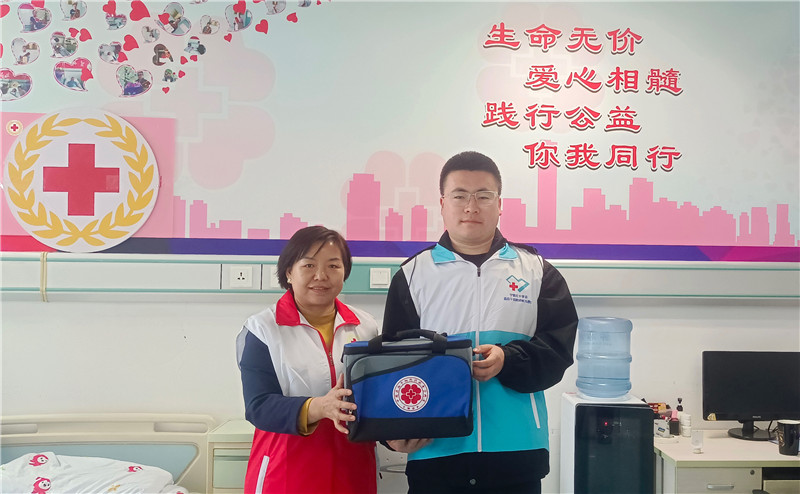 “95后”双星点亮生命希望