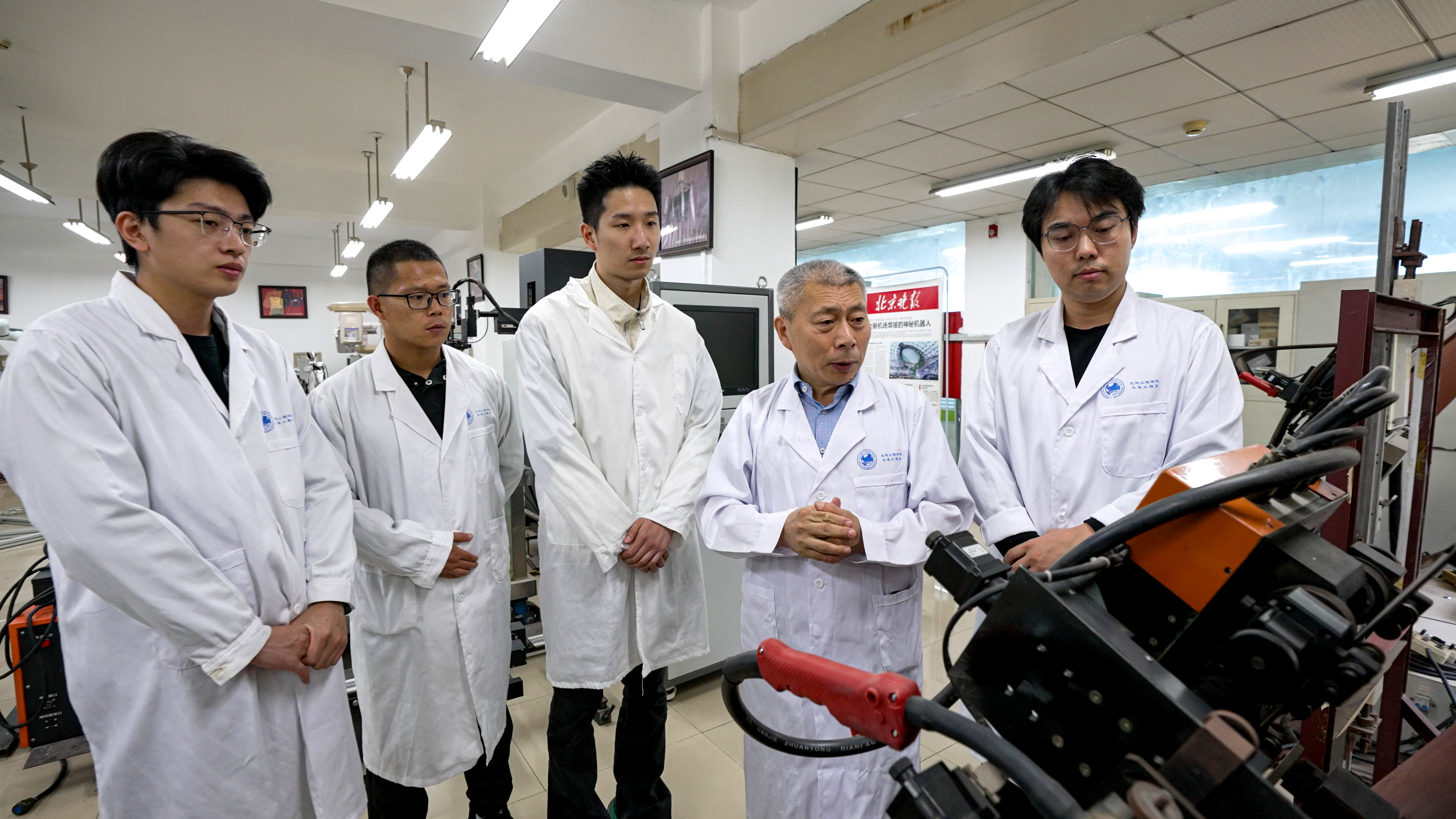 北京高校服务新时代首都发展特别报道｜北京石油化工学院①：四十余载匠心传承 “钢铁裁缝”守护大国工程