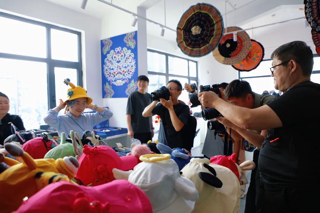 央、市级媒体齐聚延庆“寻宝藏”~交流破圈法则