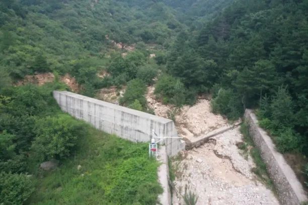 以防为先 以治夯基 北京市怀柔区琉璃庙镇孙胡沟村泥石流治理工程发挥实效护民安
