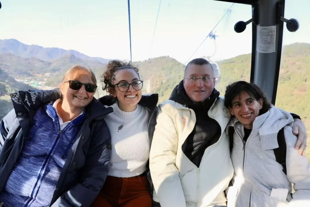 “中国的文化真是令人惊叹!”