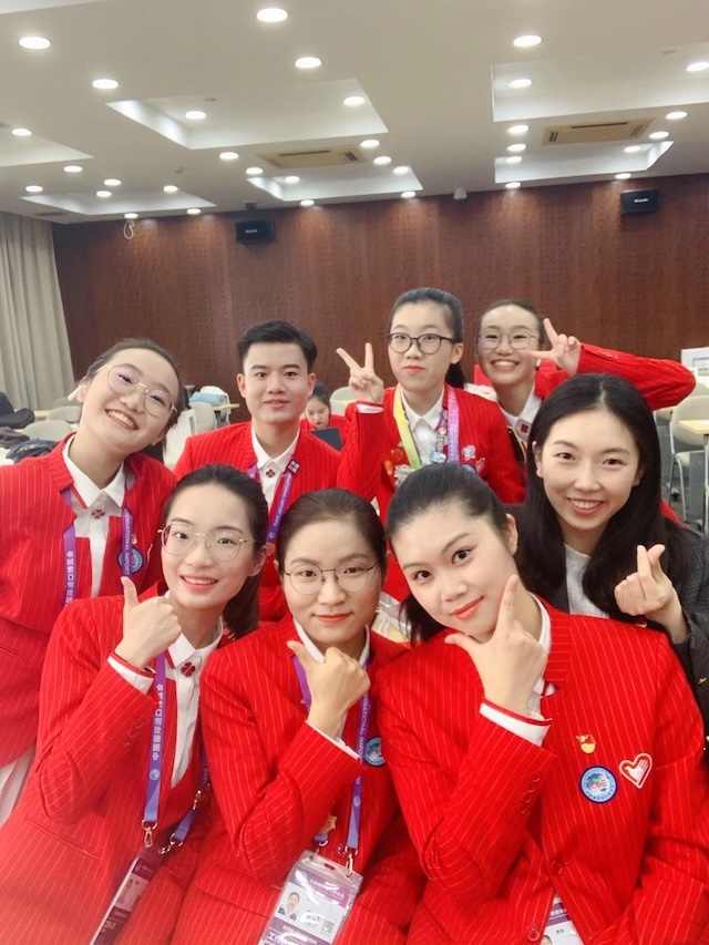 一起进博“八”,她们是组织者,更是“小叶子”成长路上的同行者和见证者