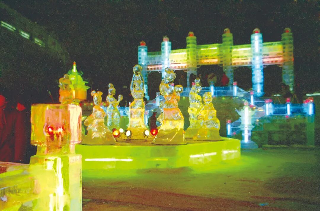 陈超 摄于1987.jpg