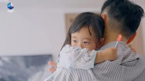 从屏幕到心间：《自从有了你》以育儿微光点亮时代家庭图景