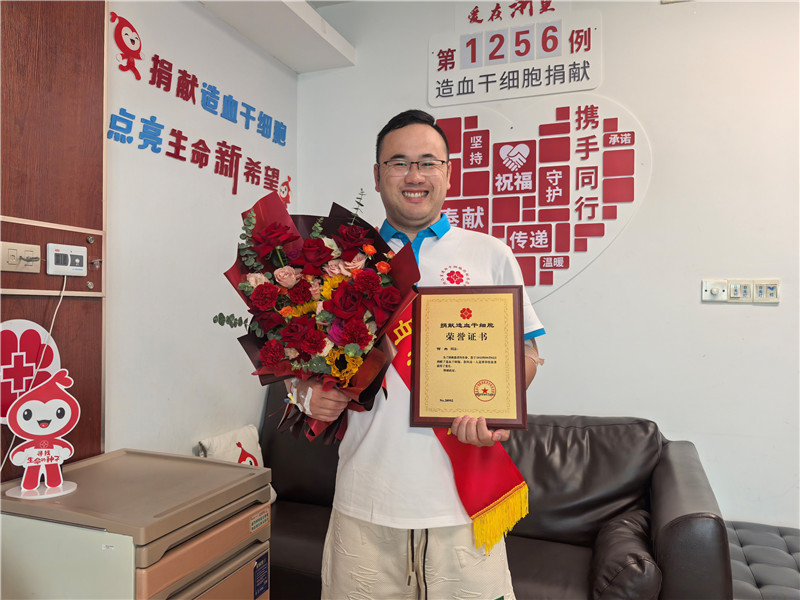 把希望带给别人，自己也便有了希望