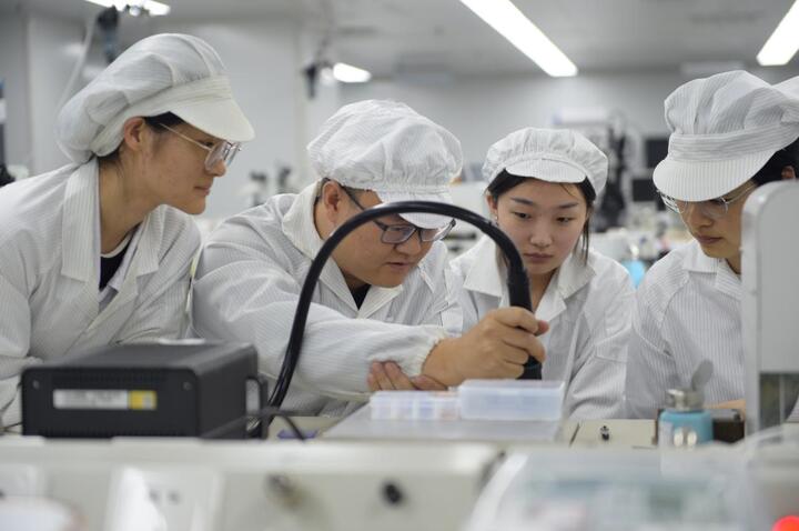 新春走基层｜给飞机“做手术”的年轻人