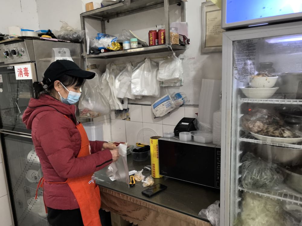 新春走基层·驻外记者回乡手记｜这座西南小城何以吸引世界目光