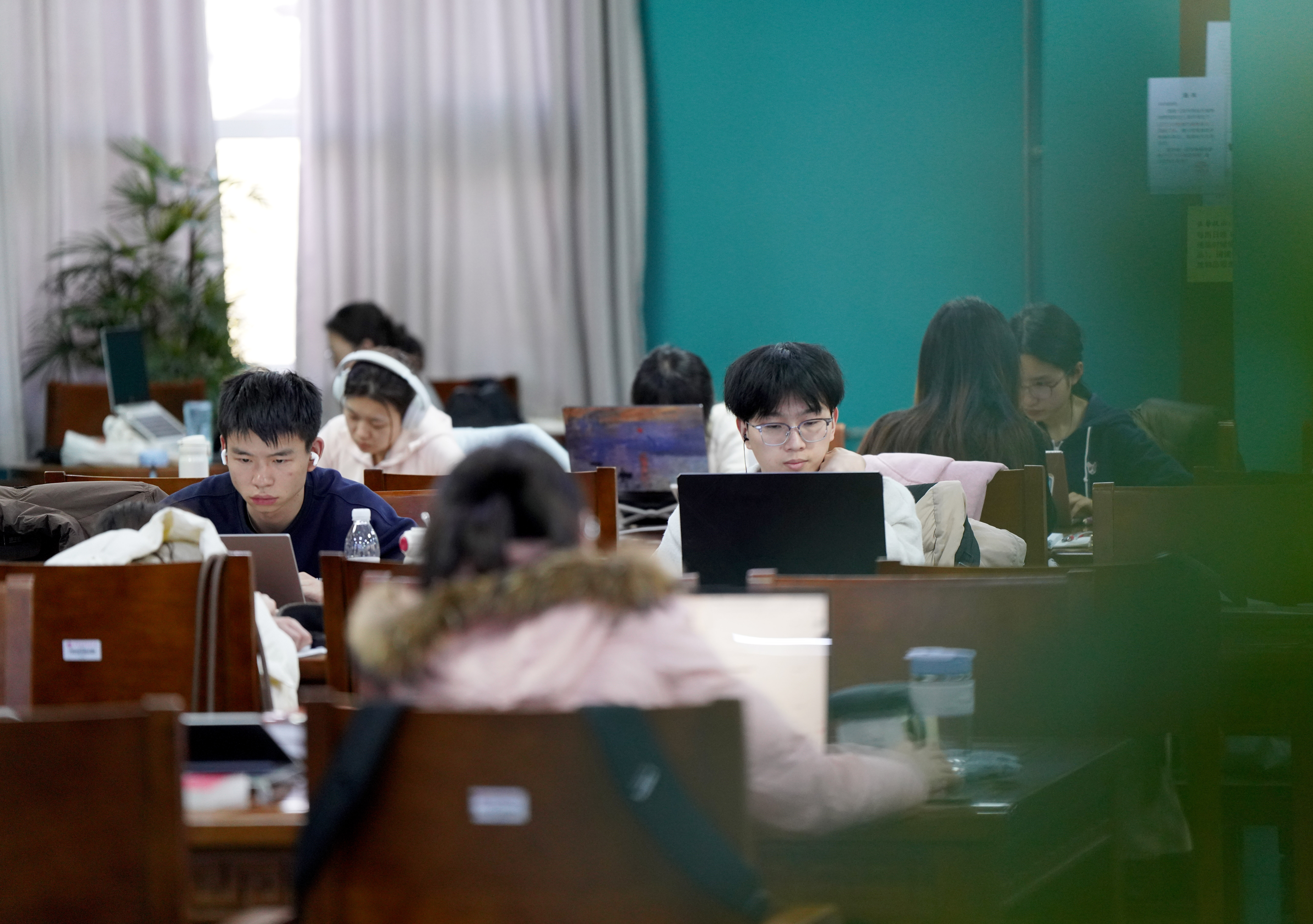 北京高校助力推进教育科技人才一体发展特别报道|首都经济贸易大学④:图说首都经济贸易大学 北京高校助力推进教育科技人才一体发展特别报道|首都经济贸易大学④:图说首都经济贸易大学