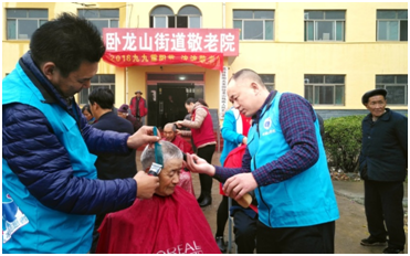 致敬这些平凡的英雄