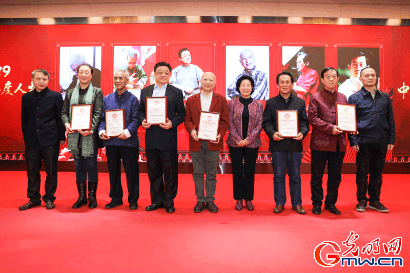 2019“中国非遗年度提名人物”：王文达
