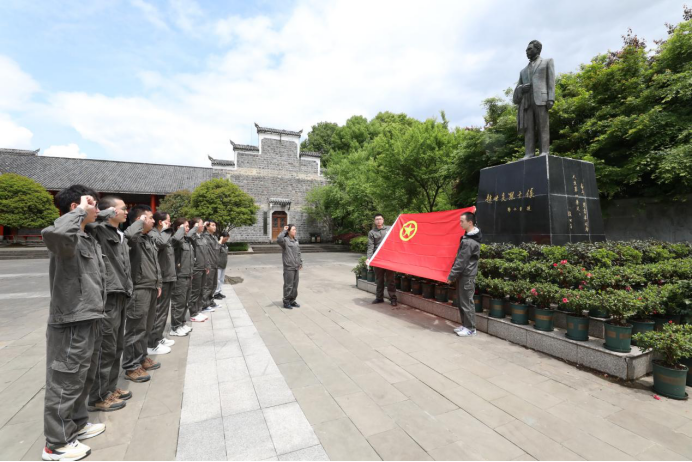 国网重庆电力庆祝建团百年系列活动出彩出新