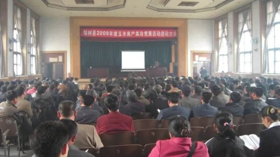 米国华：传道授业 格物致知