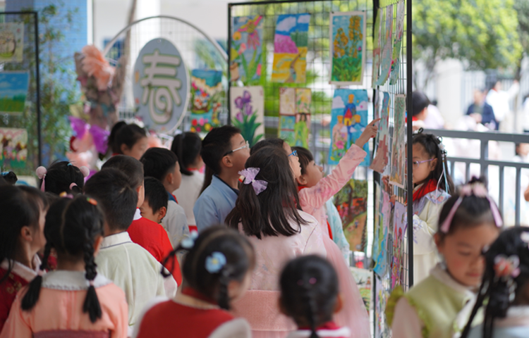 这个春日，我与环保有个约会 重庆市两江新区有这样一群人许下了“共建美丽金山”的承诺！