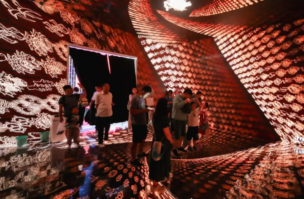 北京市超高清视听·行|穿越千年“藻井”,解码古今科技的和鸣