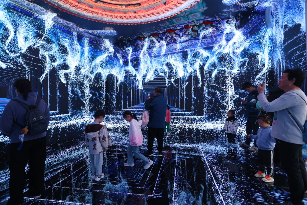 北京市超高清视听·行|穿越千年“藻井”,解码古今科技的和鸣