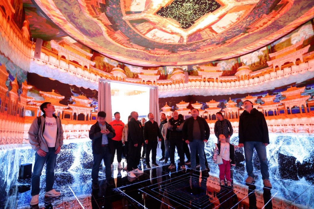 北京市超高清视听·行|穿越千年“藻井”,解码古今科技的和鸣