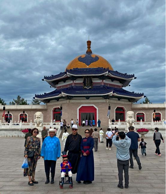 古韵今风：鄂尔多斯的历史与传承