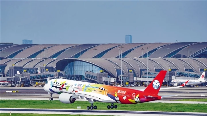 枢纽赋能，航空经济为蓉城装上“出川羽翼”