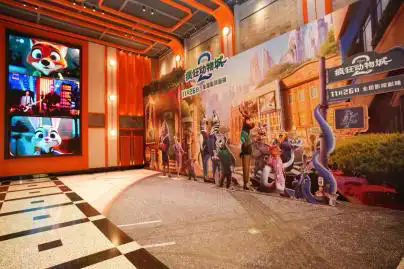 《疯狂动物城2》内地票房突破21亿,不只抢票还抢胡萝卜桶! 《疯狂动物城2》内地票房突破21亿,不只抢票还抢胡萝卜桶!