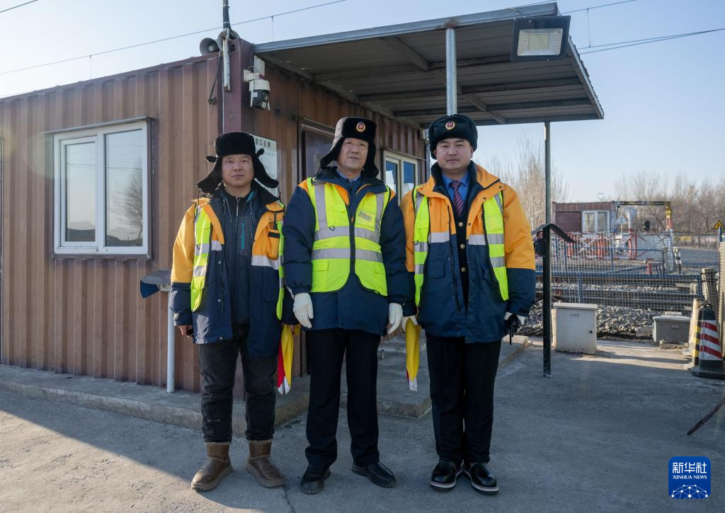 新春走基层丨老伙计和老道口共迎春运