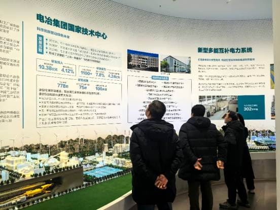 鄂尔多斯文化专家行