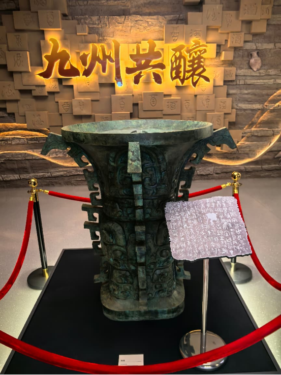 鄂尔多斯文化专家行